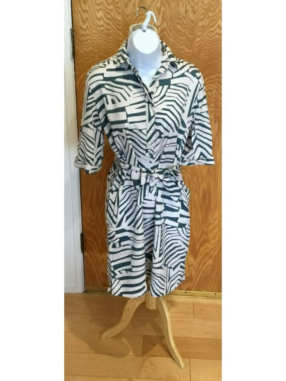 Ann Taylor Loft Geometric Print Shirt Dress. Sz. Large